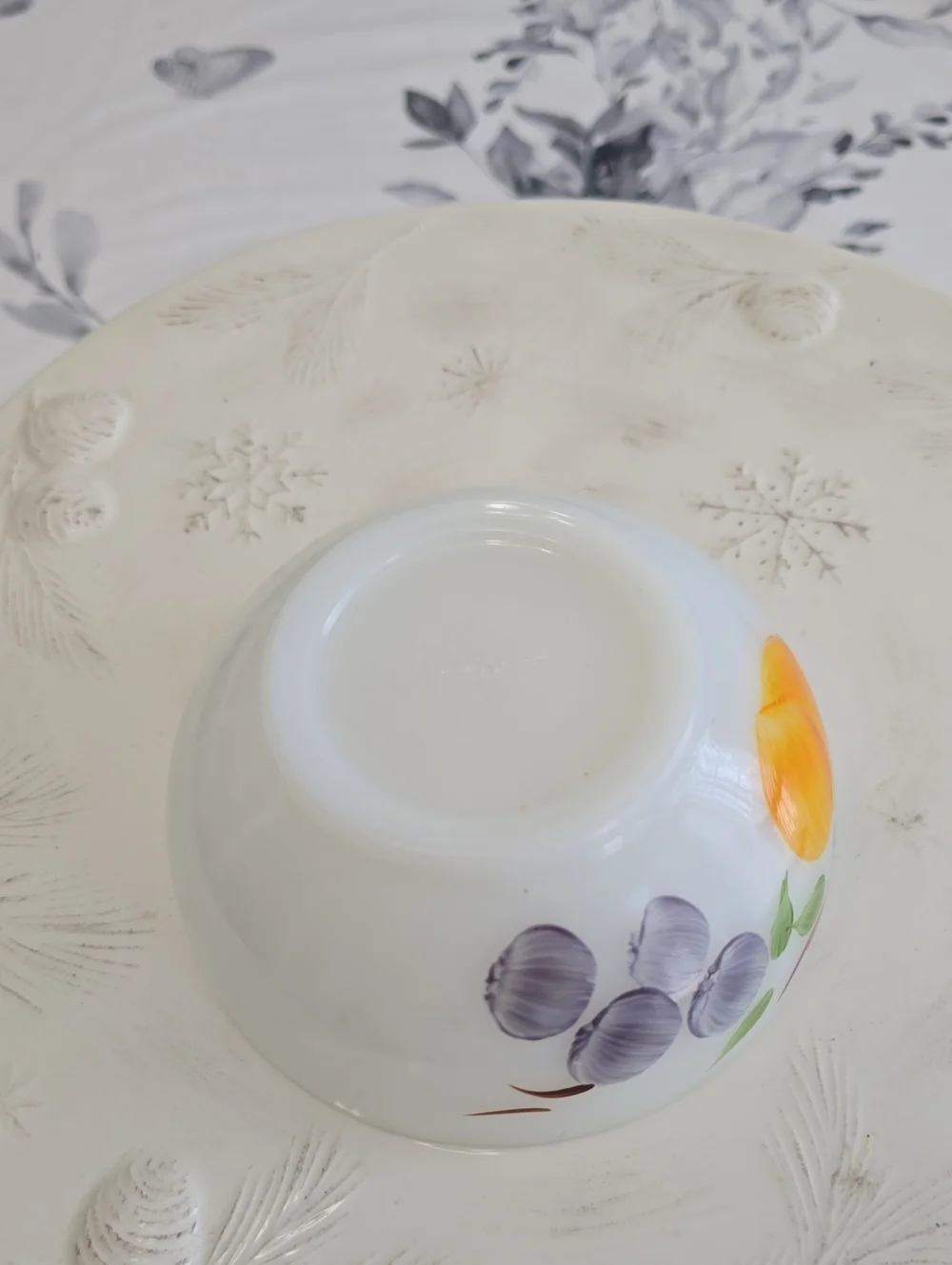 Vintage Fire King Gay Fad Fruit  Ovenware White Milk Glass Bowl Almost 5